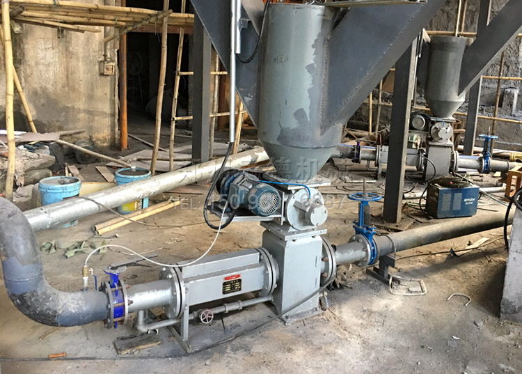 冠德連續氣力輸送泵安裝現場 冠德連續氣力輸送泵安裝現場